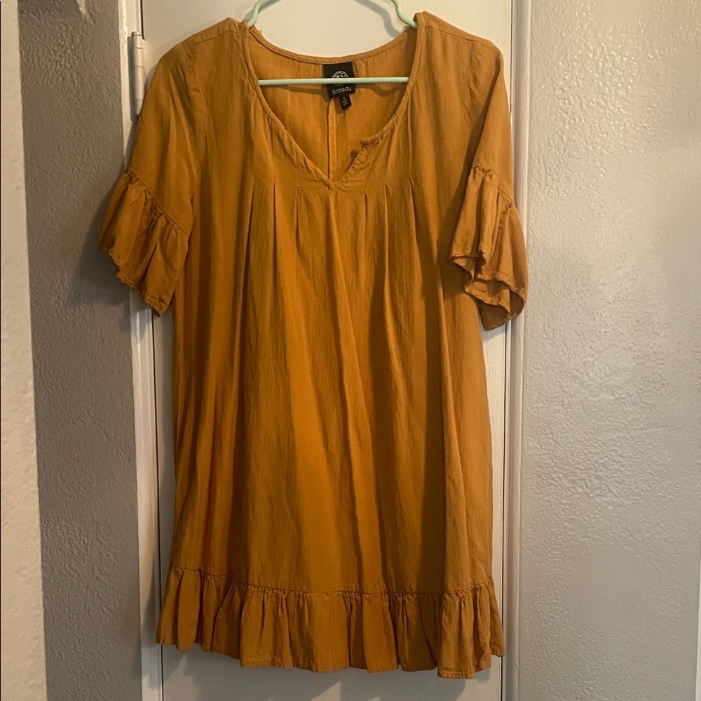 Bobeau Mustard Ruffle Sleeve Tunic